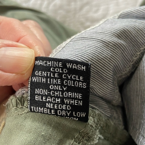 Intro. Bermuda Shorts Olive Green Mid Rise Comfort Waist Size 10 - Picture 6 of 12